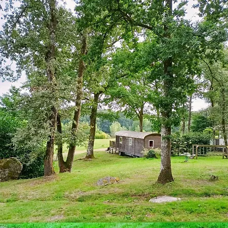 B10 Yemanisi In Der Dordogne By Interhome *
