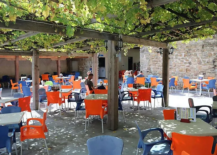 B10 Yemanisi In Der Dordogne By Interhome *